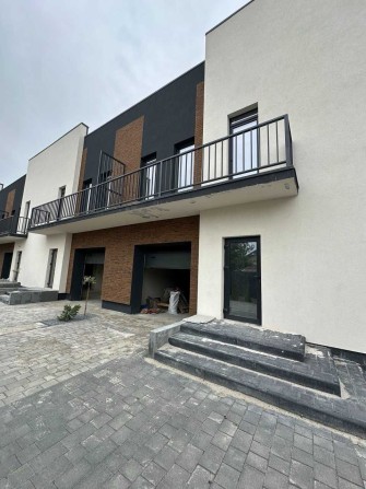 Старт продажу таунхаусів - фото 1