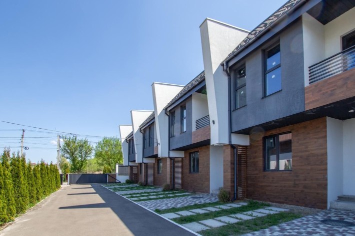 Таунхаус в закритому комплексі. Білогородка - фото 1