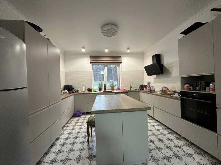 Дуплекс з ремонтом у Ворзелі | 225 м² + 60 м² мансарда | 5 соток - фото 1