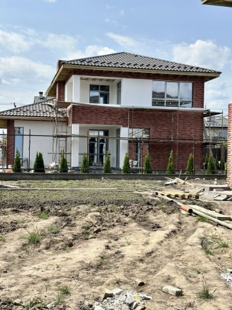 Продаж Будинку 185 кв.м на 6 сотках. 5 кімнат, газ поряд. Гатне - фото 1
