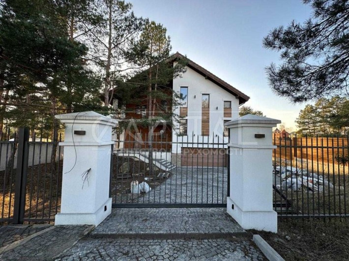 Продажа дома с Бассейном, С ремонтом в с. Козин, Обуховский район - фото 1