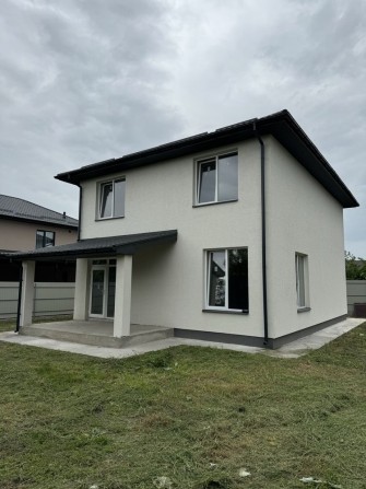 Продам будинок в центрі Крюківщини - фото 1