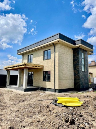 Великий стильний будинок в чудовій локації! с. Гатне - фото 1