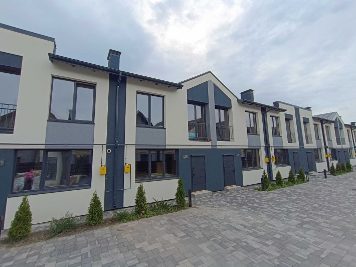 Продам таунхаус з ремонтом у Гатному без комісії - фото 1