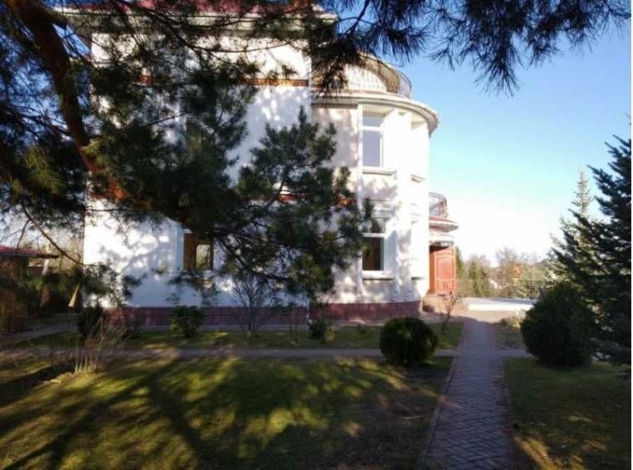 Продам просторный дом в Козине (Конча-Заспа), ул. Соловьяненко, 650 м² - фото 1