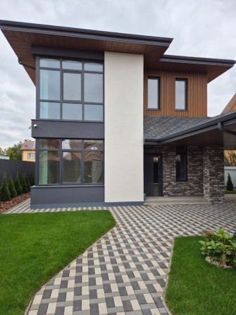 Продаж будинка 190 м2 є погреб ділянка 8 соток с. Гатне район Теремки - фото 1