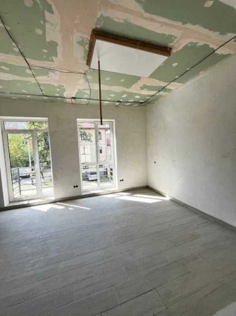Дуплекс з частковим ремонтом 90 м2, Ворзель, МІНІМАЛЬНЕ ОФОРМЛЕННЯ - фото 1