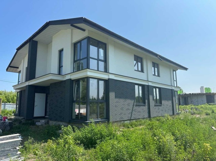 БЕЗ КОМІСІЇ! Продаж таунхаусів без ремонту у с. Крюківщина! - фото 1