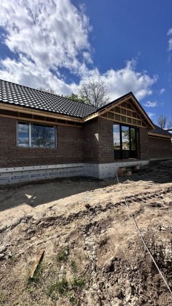 Новий булинок Гореничі. Центр . Школа . 110 м2-5 соток - фото 1