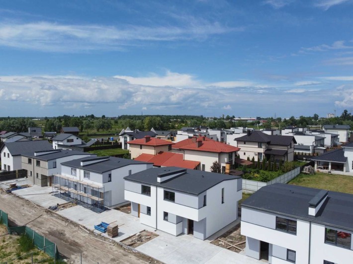Продається будинок 110 кв.м. у котеджному містечку Balaton Village - фото 1