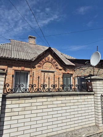 Терміново!!! Без комісії для покупця!!! 1/2 будинку ДНС. - фото 1