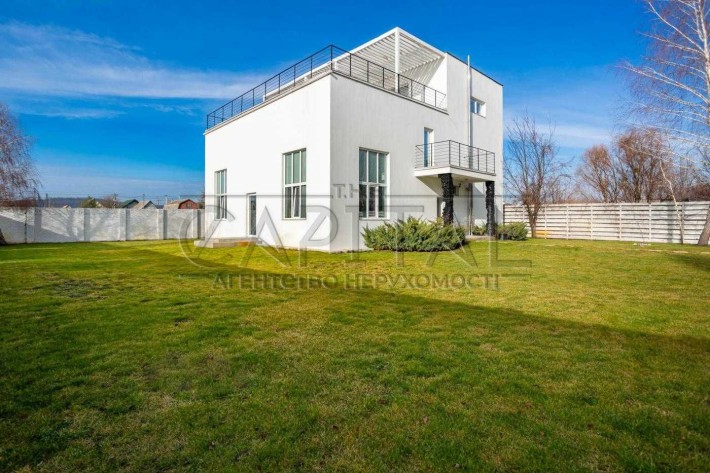 Продам дом с ремонтом, 350м2, 20 соток Подгорцы Обуховское направление - фото 1