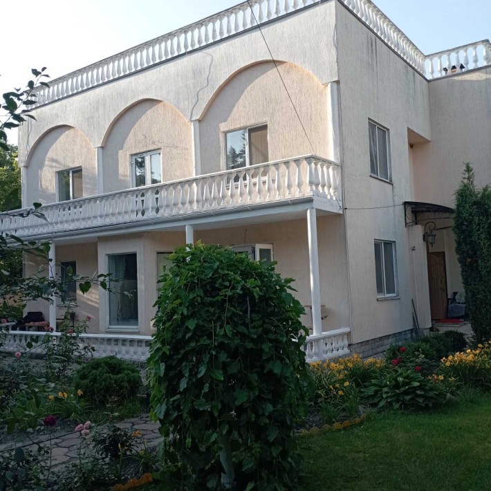 Будинок в місті Березань Київська область, площа 220 м2, ремонт, ставо - фото 1