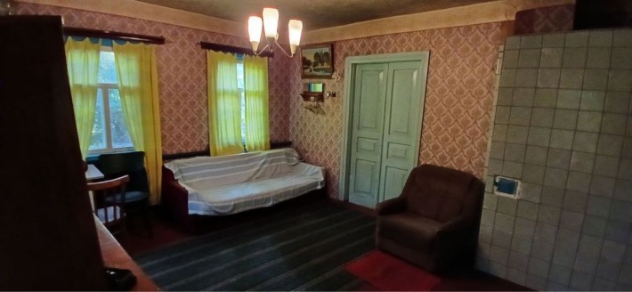 Сільска садиба в центрі села Пороскотень! 18 соток землі - фото 1