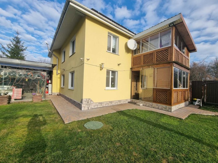 Продаж сучасного будинку у мальовничому місці - фото 1