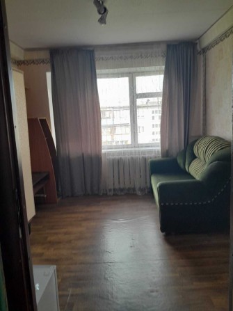 Продать комнату Днепровский район  м Дарница - фото 1