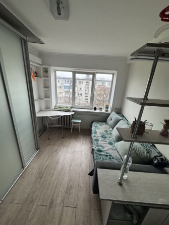 Продам комнату в коммуналке Дарницкий бульвар,21 метро Дарница - фото 1