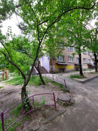 продам кімнату в гуртожитку біля ст.м.Дорогожичі - фото 1