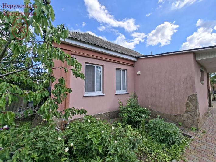 Продам будинок в Крюкові - фото 1