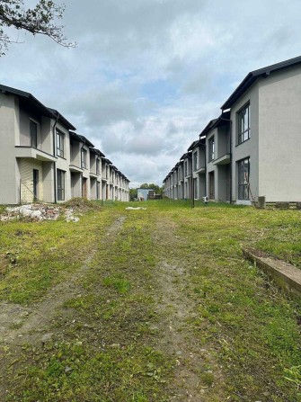 Продаж таунхауса у Івано-Франківську з гаражем - фото 1