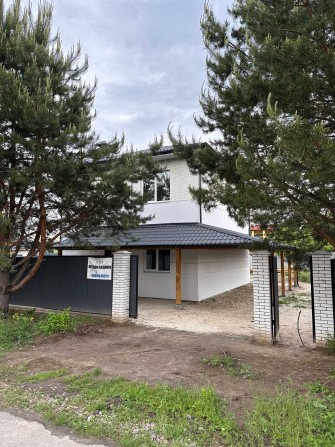 Продаж БЕЗ КОМІСІЇ двоповерхового будинку + тераса, накриття на 2 авто - фото 1