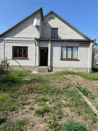 Продам будинок з не завершеним ремонтом та меблями - фото 1