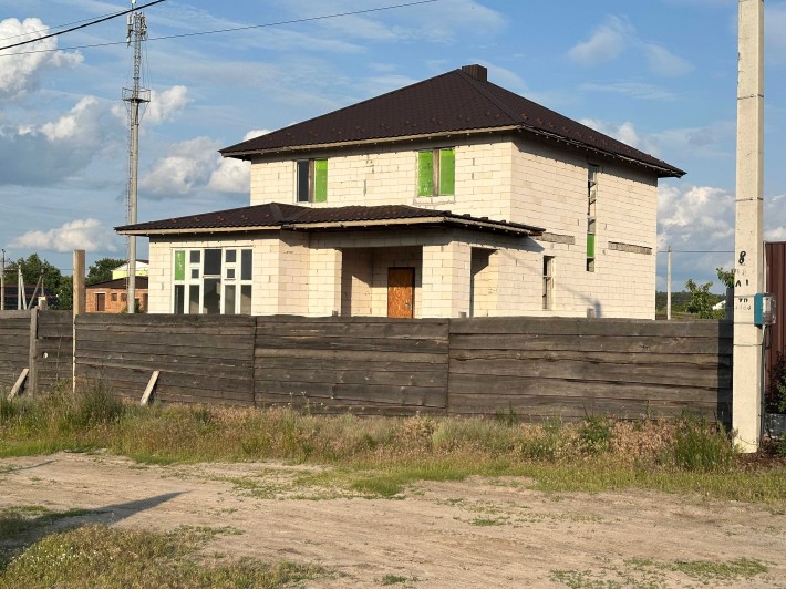 Продам будинок с. Горенка в Центрі р-н Пуща-Водиця - фото 1
