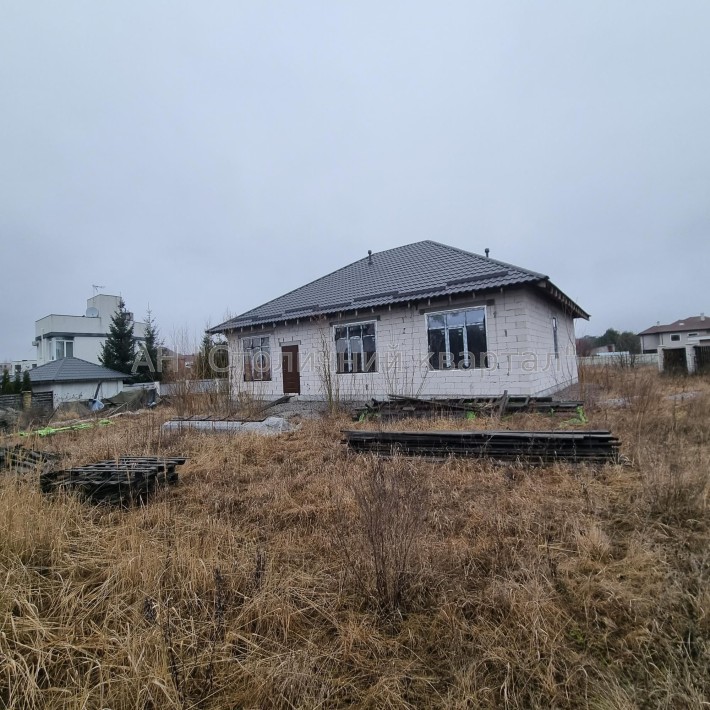 Продаж сучасного одноповерхового будинку в с. Горбовичі, Київська обл. - фото 1