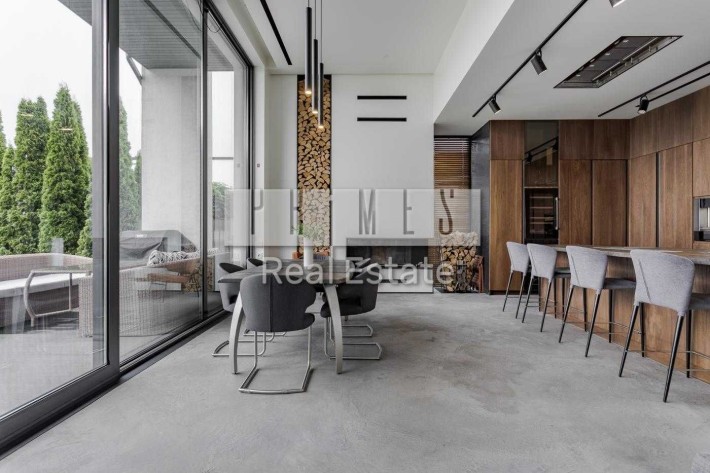 Продажа 5к дом 280м2, КМ Белгравия, Дмировка, Житомирское направление - фото 1