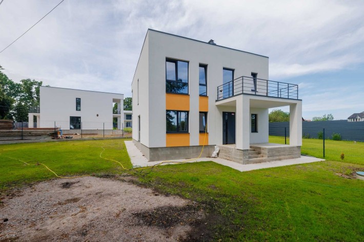 ТЕРМІНОВИЙ ПРОДАЖ! Є газ! Будинок в Іванковичах під чистову обробу - фото 1