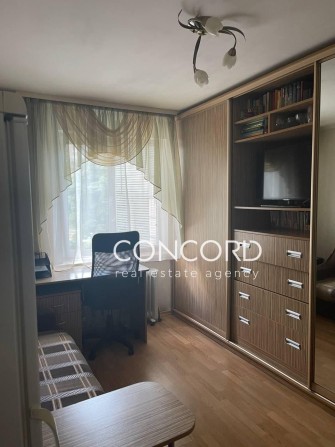 Голосіївський просп., 17-Б. Продам кімнату в гуртожитку. Без % - фото 1