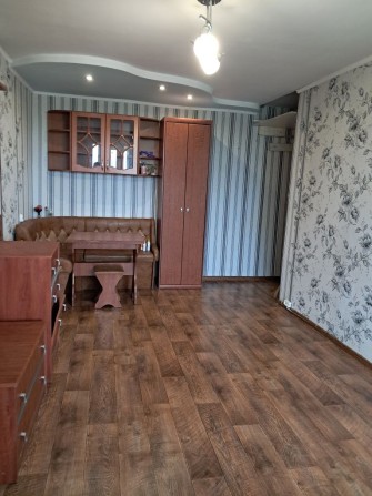Продам комнату общежитие с балконом Пески, Южный - фото 1