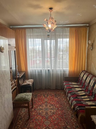Продам уютную комнату в коммуне. Ул.Новикова. (053-710) - фото 1