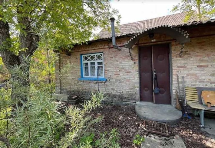 Продам будинок з гаражем по вул Ломоносова ,ділянка 7 соток - фото 1
