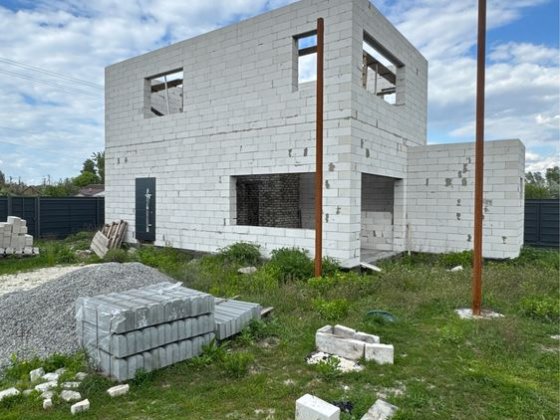 Продаж сучасного , нового будинку в місті Кременчуг