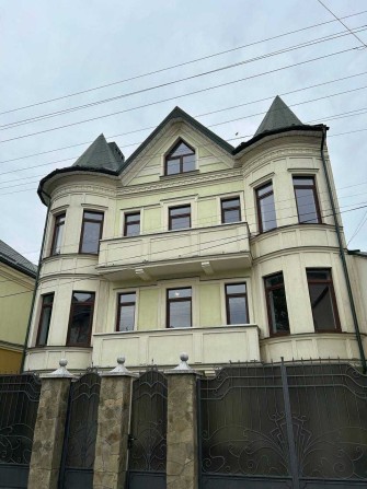 Продаж 3-поверхового клбуного будинку в центрі. Вул республіканська. - фото 1