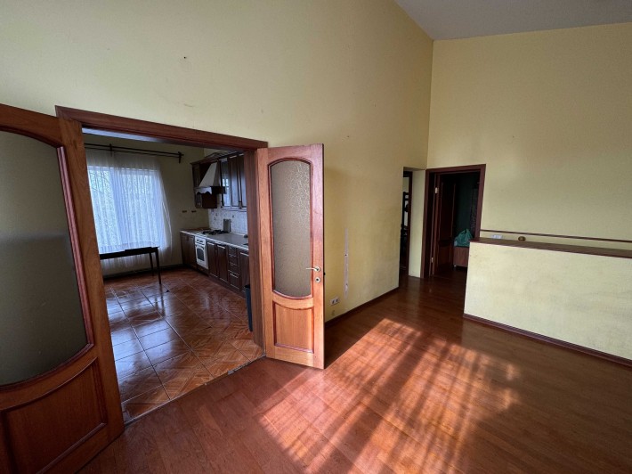 Продажа дома в Княжичах, 200м2, можно на 2е семьи, без % - фото 1