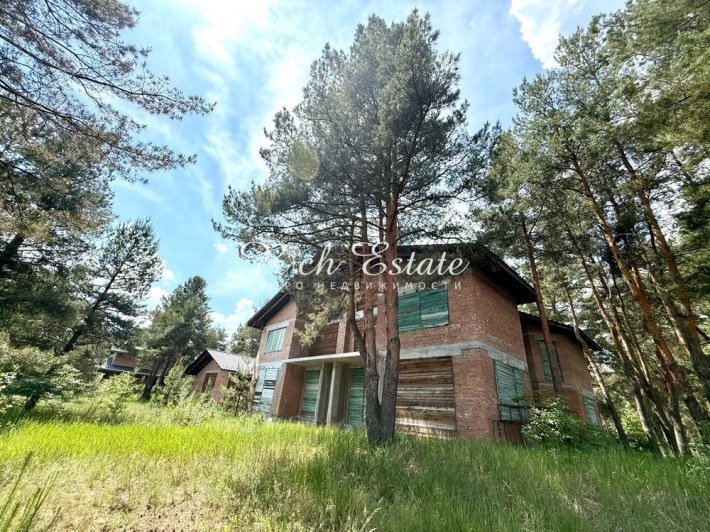 Продаж маєтку  з виходом на воду Лебедівка. Закритий КГ  Dream Village - фото 1