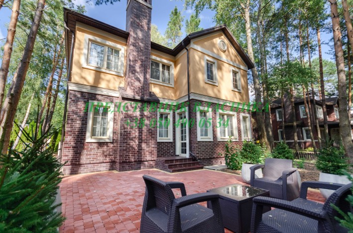 Будинок в амер колоніальному стилі вКМ Riviera Village Рів'єра Вілледж - фото 1