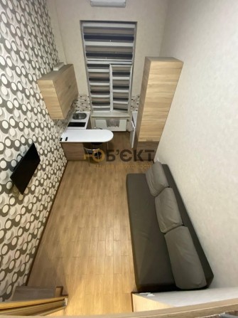 Продам 2х уровневую гостинку - Воробьевы горы Киевский р-й - фото 1