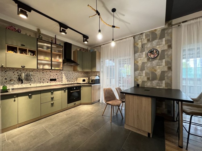 Продам дуплекс 110 кв.м. з ремонтом в Ірпені - фото 1
