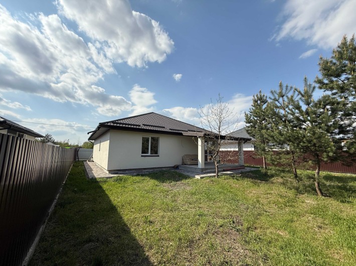 Продам будинок з ремонтом та меблями у с. Нове без комісії - фото 1