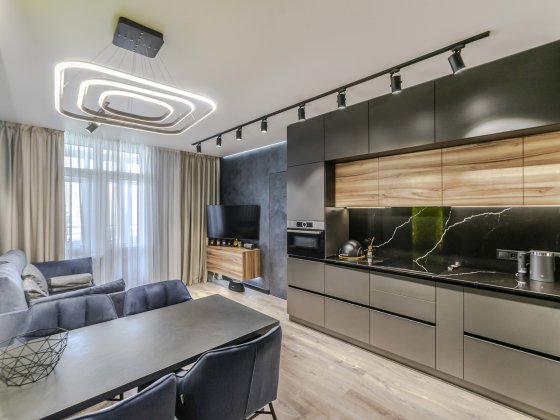 Продається 2к квартира 82 кв.м з дизайнерським ремонтом в ЖК Династія Київ