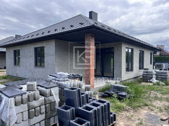 Одноповерховий будинок з гаражем160м2.Життя поруч із Києвом,с.Петрушки - фото 1