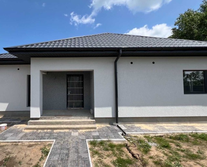 Актуально!Продаж одноповерхового будинку поруч з сосновим лісом.Без% - фото 1