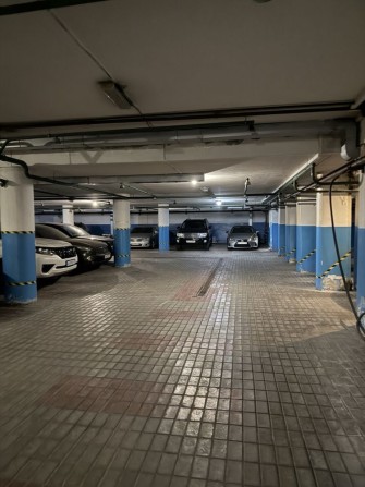 Оренда паркомісця в підземному паркінгу вул.Лисенко 2а Золоті ворота - фото 1