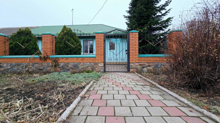 Продам два комфортных дома на Роковатой - фото 1