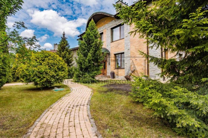 Продаж будинку 450м2 с.Романків КМ Сонячна Долина/Ліс Озера - фото 1
