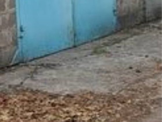 Продам 2 гаража космос Юности Запорожье