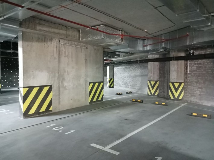 Здам велике паркомісце Солом'янка, поряд Ультрамарин, 25кв.м! - фото 1